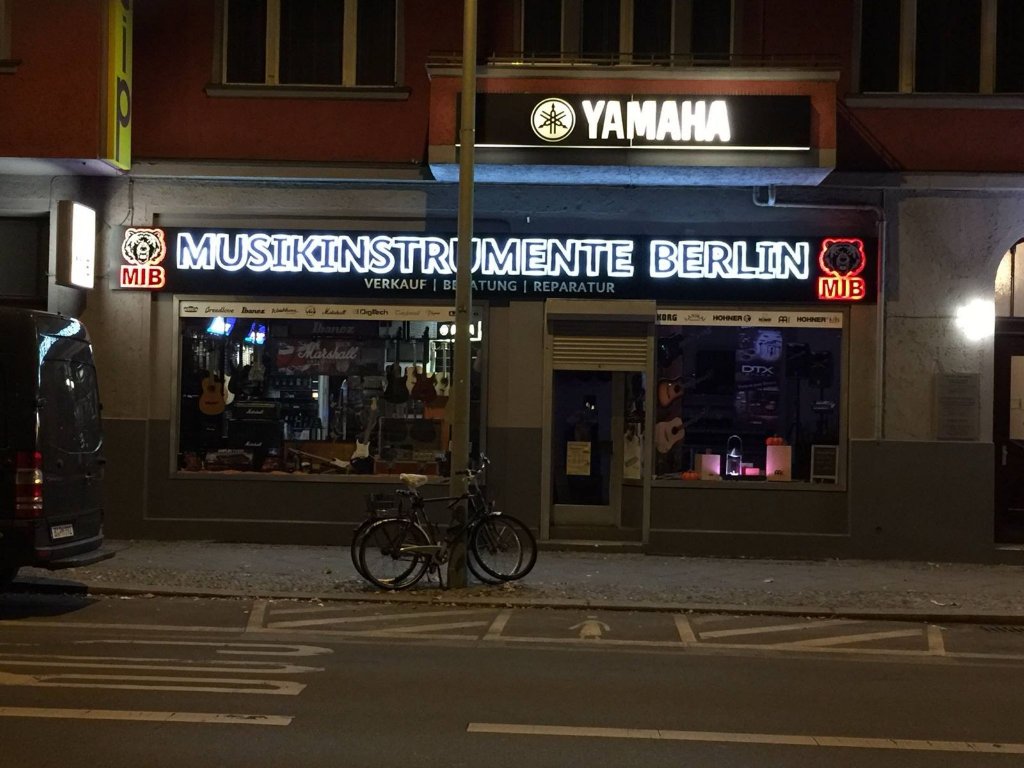 Gitarrenservice bei MIB Musikinstrumente Berlin